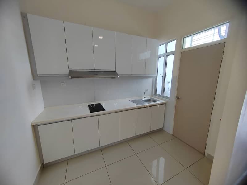 Apartment for Rent at Austin Suites (Permata Austin) - Joey Tay - Kitchen - PropertyGuru.com.my