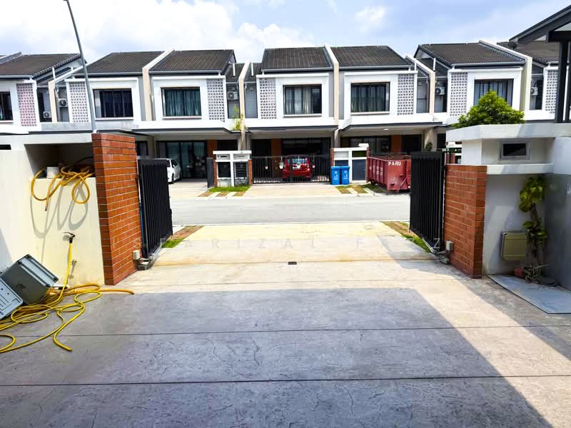 2-storey Terraced House for Sale in Elmina (Shah Alam) - Isfarizal fazz - Exterior - PropertyGuru.com.my