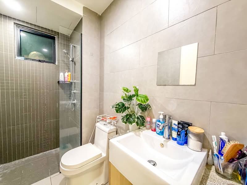 Kondominium untuk Dijual di Paragon 3 - Izzat Zamros - PropertyGuru.com.my