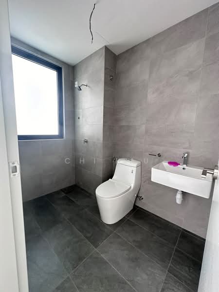 Service Residence for Rent at SUNSURIA FORUM SERVICED APARTMENT - Chi Hau - Bathroom - PropertyGuru.com.my