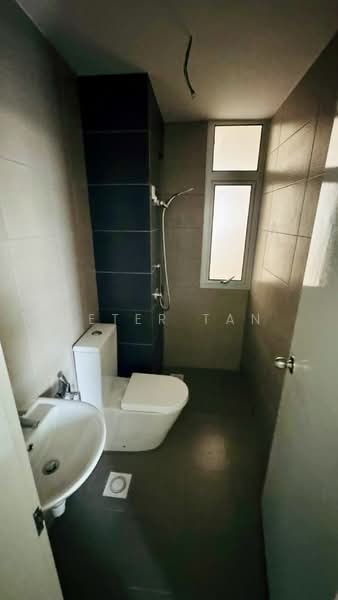Kediaman Servis untuk Disewa di MIRAI Residences - Peter Tan - Bathroom - PropertyGuru.com.my