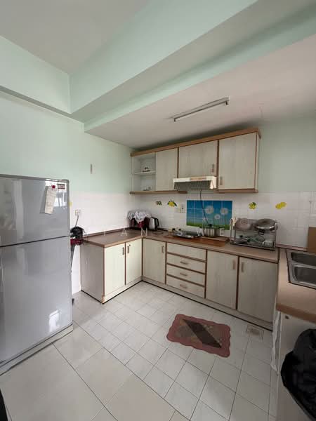 Pangsapuri untuk Dijual di Kempas Apartment - Ryan Swe - Kitchen - PropertyGuru.com.my