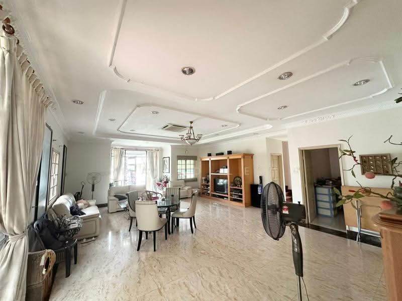 Bungalow House for Sale in Bandar Country Homes (Rawang) - David Lee - Living Room - PropertyGuru.com.my