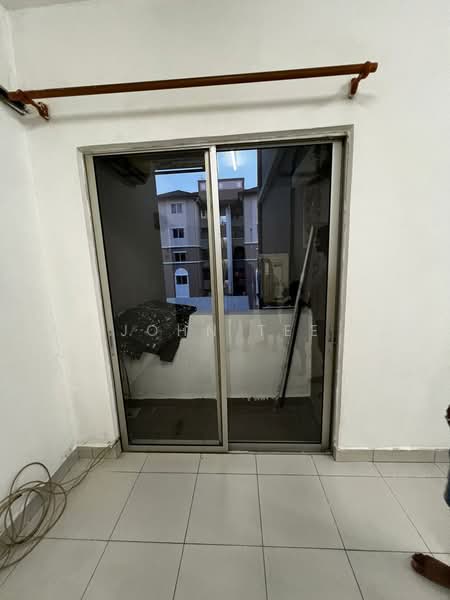 Apartment for Rent at Pangsapuri Akasia (Bandar Botanic) - John Tee - Balcony - PropertyGuru.com.my
