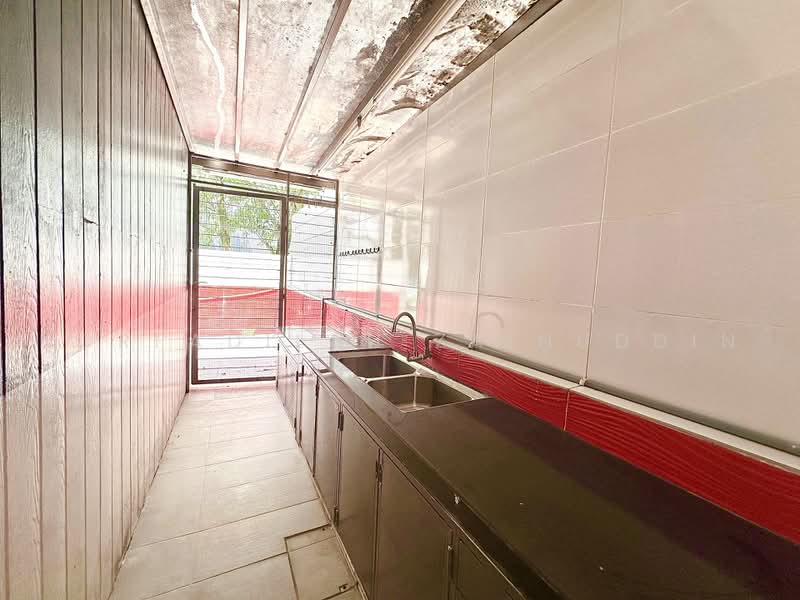 Bungalow House for Sale in Sunway Damansara (Kota Damansara) - NORFADILAH ZAINUDDIN - Kitchen - PropertyGuru.com.my