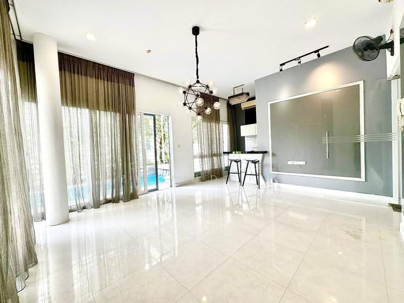 Bungalow House for Sale in Sunway Damansara (Kota Damansara) - NORFADILAH ZAINUDDIN - Living Room - PropertyGuru.com.my