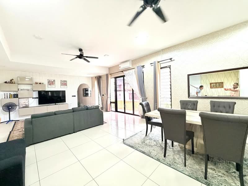 2-storey Terraced House for Sale in Elmina (Shah Alam) - Isfarizal fazz - Living Room - PropertyGuru.com.my