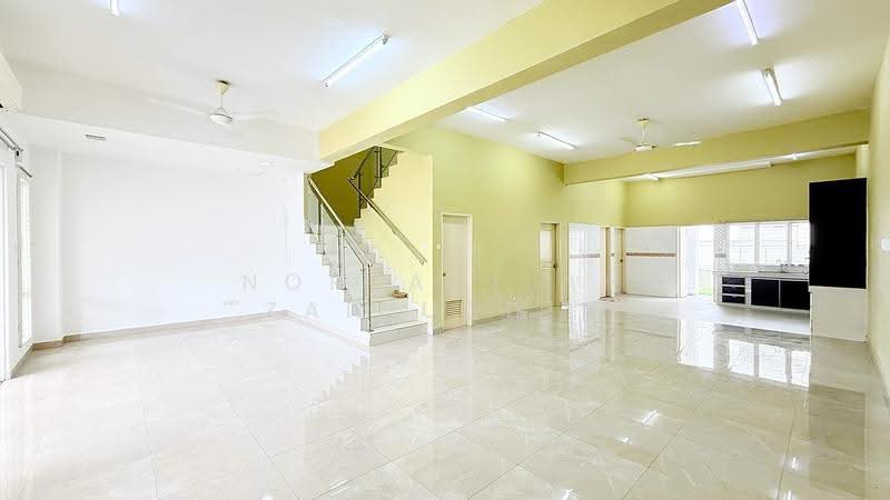 2-storey Terraced House for Sale in D'Kayangan (Shah Alam) - NORFADILAH ZAINUDDIN - Living Room - PropertyGuru.com.my