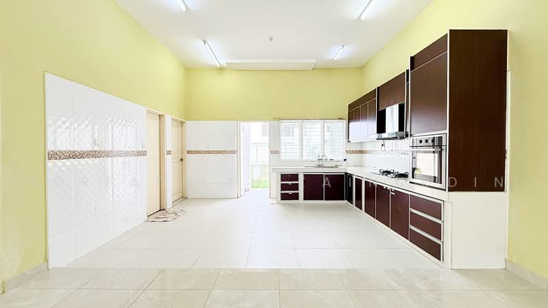 2-storey Terraced House for Sale in D'Kayangan (Shah Alam) - NORFADILAH ZAINUDDIN - Kitchen - PropertyGuru.com.my