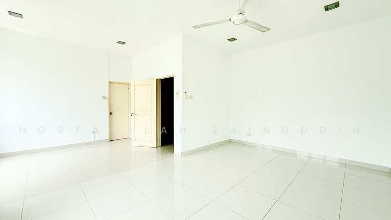 2-storey Terraced House for Sale in D'Kayangan (Shah Alam) - NORFADILAH ZAINUDDIN - Living Room - PropertyGuru.com.my