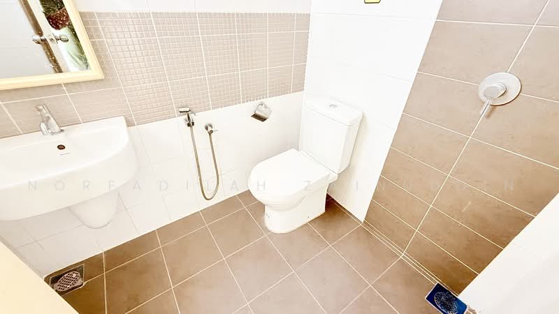 2-storey Terraced House for Sale in D'Kayangan (Shah Alam) - NORFADILAH ZAINUDDIN - Bathroom - PropertyGuru.com.my