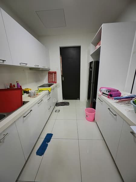 Service Residence for Sale at Wave @ Marina Cove - Andy Tan - Kitchen - PropertyGuru.com.my