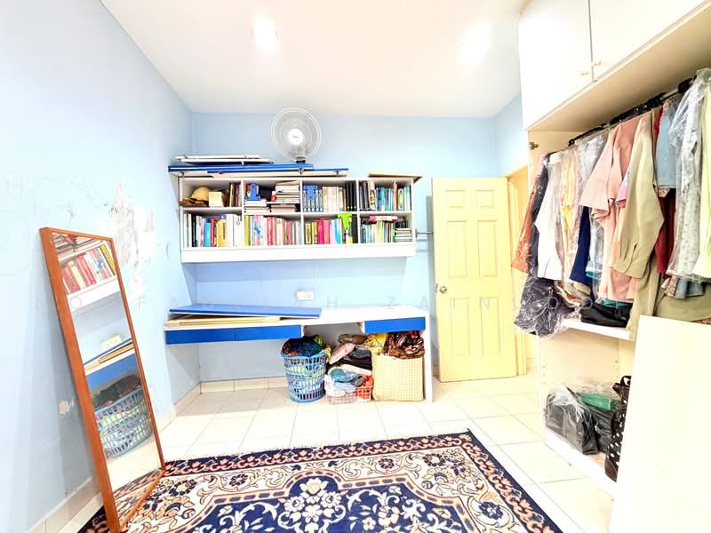 Semi-Detached House for Sale in Taman Bukit Mewah (Kajang) - NORFADILAH ZAINUDDIN - Study - PropertyGuru.com.my