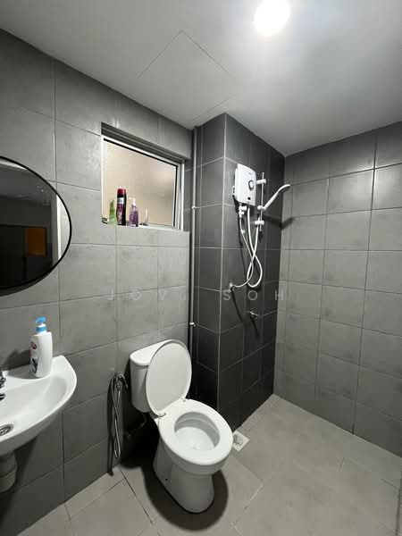 Kondominium untuk Disewa di Residensi Sateria - Jovi Soh - Bathroom - PropertyGuru.com.my