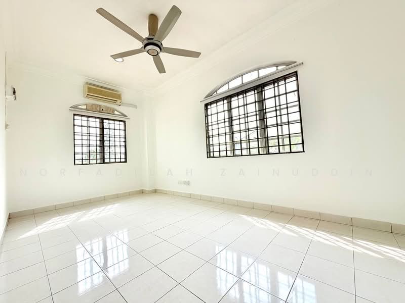Rumah Berkembar untuk Dijual di Bukit Bandaraya (Shah Alam) - NORFADILAH ZAINUDDIN - Interior - PropertyGuru.com.my