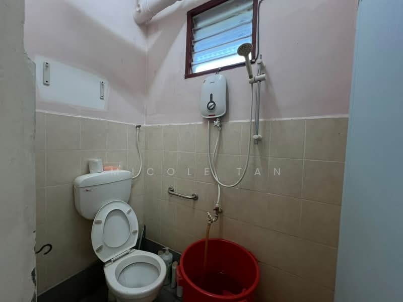 Townhouse for Sale in Bandar Muar (Muar) - Micole Tan - Bathroom - PropertyGuru.com.my