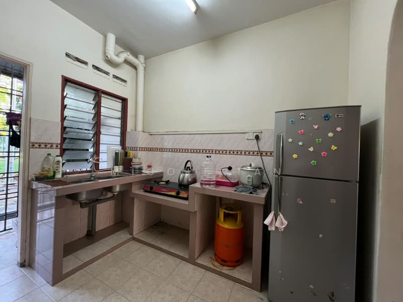 Townhouse for Sale in Bandar Muar (Muar) - Micole Tan - Kitchen - PropertyGuru.com.my