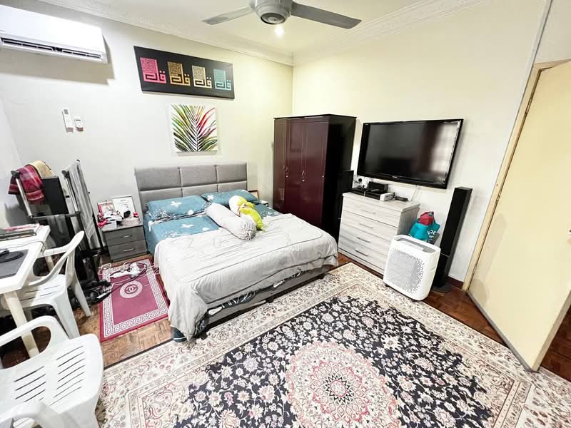 2-storey Terraced House for Sale in Kota Kemuning (Shah Alam) - Zul Arif - Bedroom - PropertyGuru.com.my