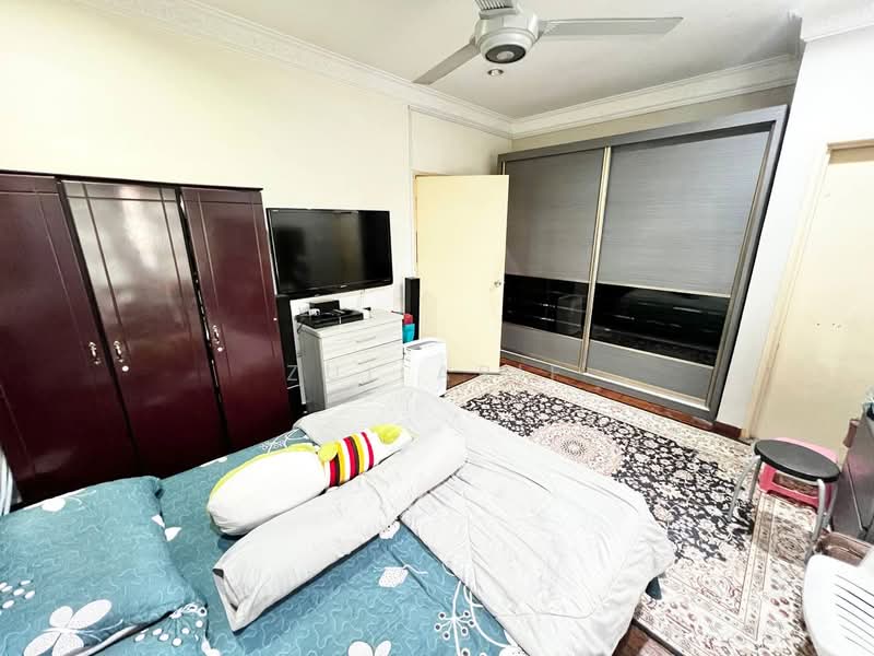 2-storey Terraced House for Sale in Kota Kemuning (Shah Alam) - Zul Arif - Bedroom - PropertyGuru.com.my
