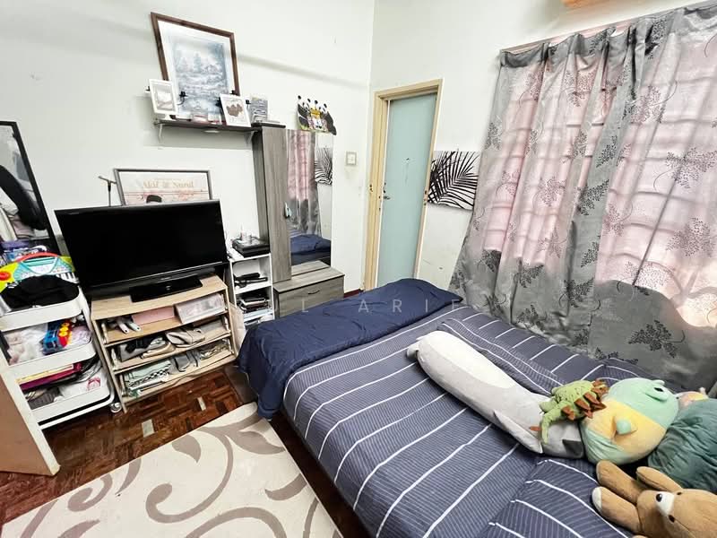 2-storey Terraced House for Sale in Kota Kemuning (Shah Alam) - Zul Arif - Bedroom - PropertyGuru.com.my