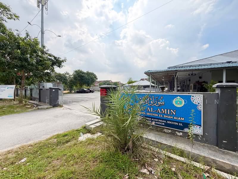 2-storey Terraced House for Sale in Seksyen 33 (Shah Alam) - NORFADILAH ZAINUDDIN - Exterior - PropertyGuru.com.my