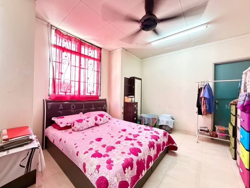 2-storey Terraced House for Sale in Seksyen 33 (Shah Alam) - NORFADILAH ZAINUDDIN - Bedroom - PropertyGuru.com.my