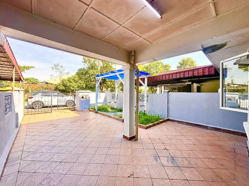 2-storey Terraced House for Sale in Sungai Buloh (Selangor) - NORFADILAH ZAINUDDIN - Exterior - PropertyGuru.com.my