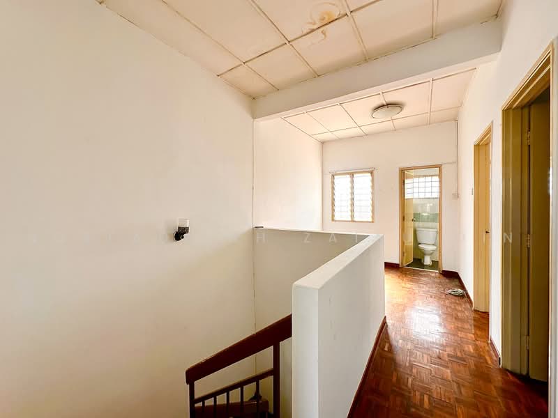 2-storey Terraced House for Sale in Sungai Buloh (Selangor) - NORFADILAH ZAINUDDIN - Corridor - PropertyGuru.com.my