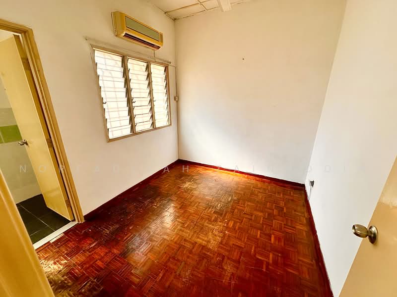2-storey Terraced House for Sale in Sungai Buloh (Selangor) - NORFADILAH ZAINUDDIN - Interior - PropertyGuru.com.my