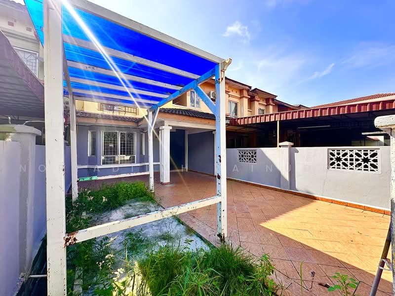 2-storey Terraced House for Sale in Sungai Buloh (Selangor) - NORFADILAH ZAINUDDIN - Exterior - PropertyGuru.com.my