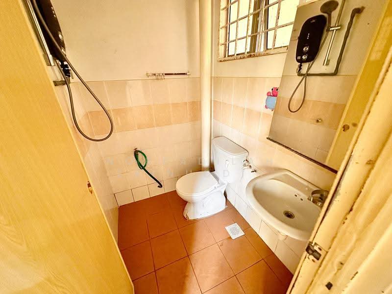2-storey Terraced House for Sale in Sungai Buloh (Selangor) - NORFADILAH ZAINUDDIN - Bathroom - PropertyGuru.com.my