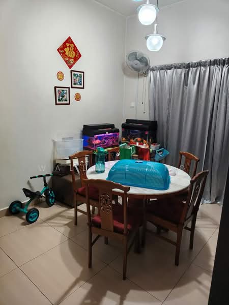 Rumah Teres 2-Tingkat untuk Dijual di Taman Bestari Indah (Ulu Tiram) - Wallace Ang - Dining Room - PropertyGuru.com.my