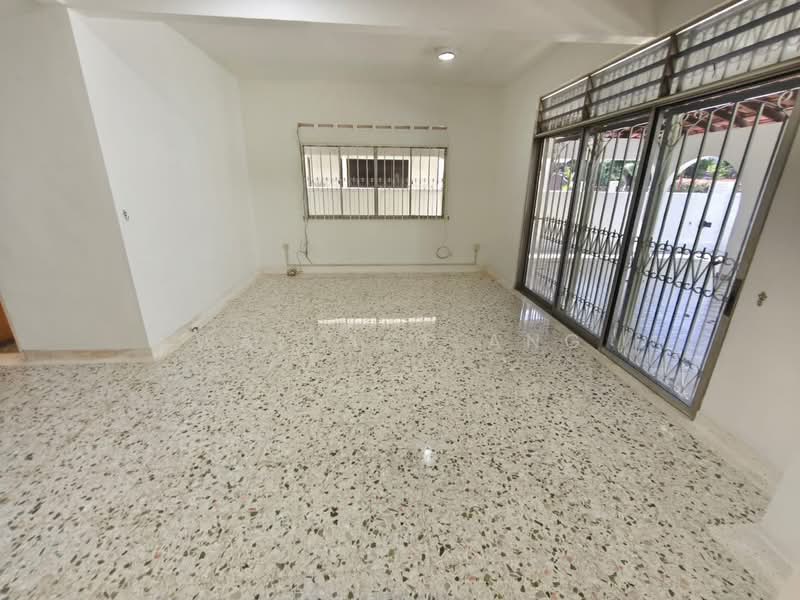 Rumah Berkembar untuk Dijual di Taman Nong Chik (Johor Bahru) - Wallace Ang - Interior - PropertyGuru.com.my