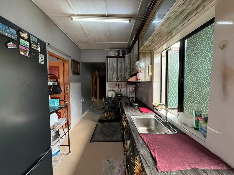 Rumah Teres 1-Tingkat untuk Dijual di Taman Bukit Tiram (Ulu Tiram) - Arif MS - Kitchen - PropertyGuru.com.my
