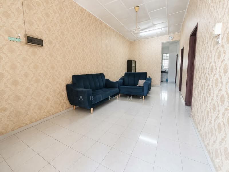 1-storey Terraced House for Sale in Taman Anggerik (Johor Bahru) - Arif MS - Living Room - PropertyGuru.com.my