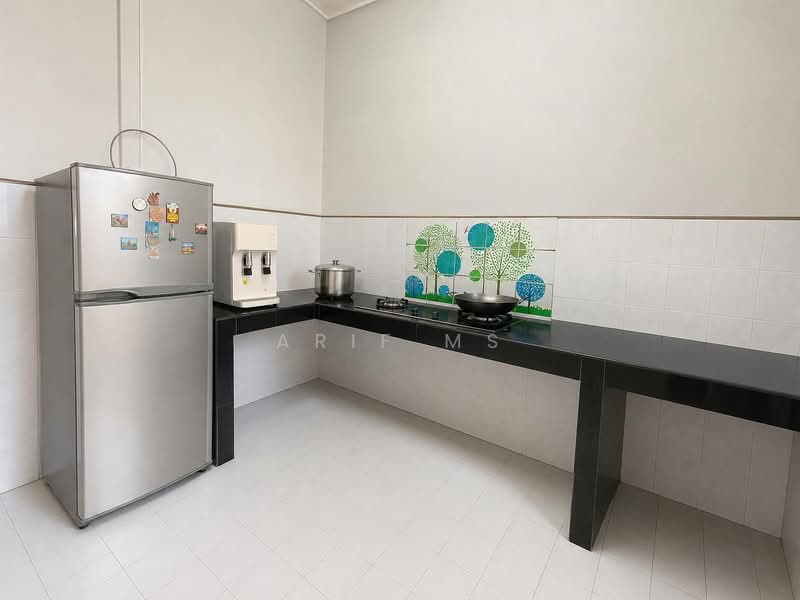 1-storey Terraced House for Sale in Taman Anggerik (Johor Bahru) - Arif MS - Kitchen - PropertyGuru.com.my