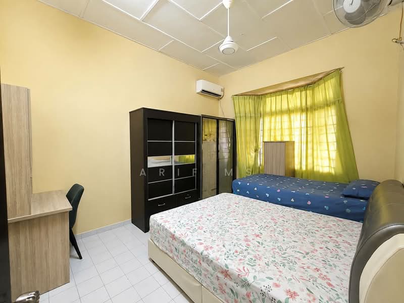 1-storey Terraced House for Sale in Taman Anggerik (Johor Bahru) - Arif MS - Bedroom - PropertyGuru.com.my