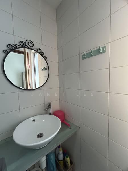 Kediaman Servis untuk Disewa di Greenfield Regency - Janet Lee - Bathroom - PropertyGuru.com.my