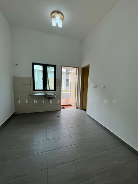 Rumah Teres 2-Tingkat untuk Dijual di Taman Bunga Raya 2 (Klang) - Jeniffer P'ng - Kitchen - PropertyGuru.com.my