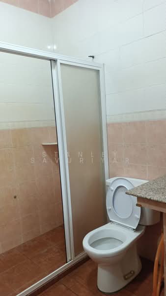 2-storey Terraced House for Rent in Taman Wawasan (Puchong) - Stanley Savuriyar - Bathroom - PropertyGuru.com.my