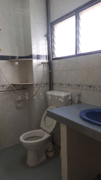 2-storey Terraced House for Rent in Taman Wawasan (Puchong) - Stanley Savuriyar - Bathroom - PropertyGuru.com.my
