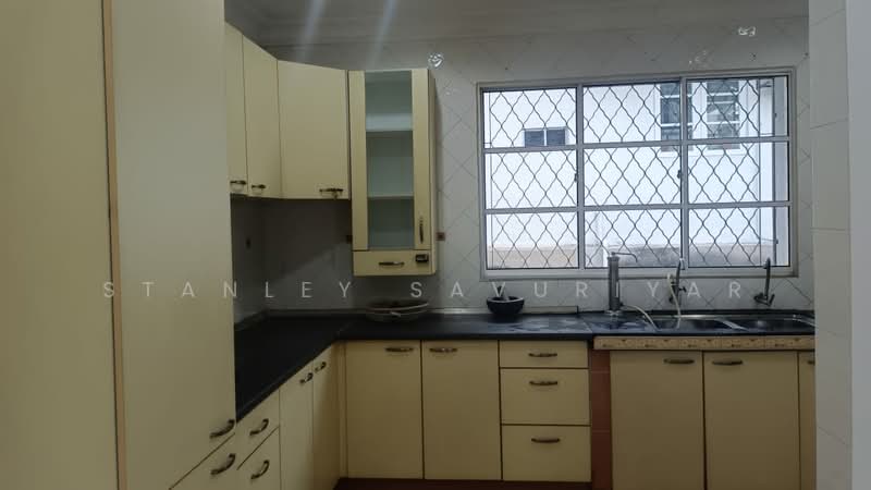 2-storey Terraced House for Rent in Taman Wawasan (Puchong) - Stanley Savuriyar - Kitchen - PropertyGuru.com.my