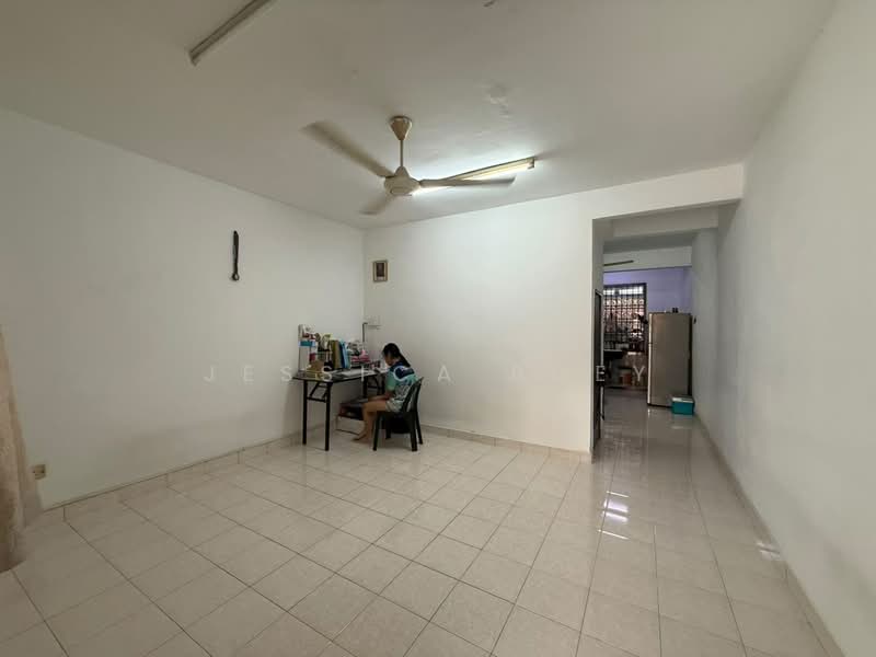 Rumah Teres 2-Tingkat untuk Dijual di Johor Bahru (Johor) - Jessica Boey - Living Room - PropertyGuru.com.my
