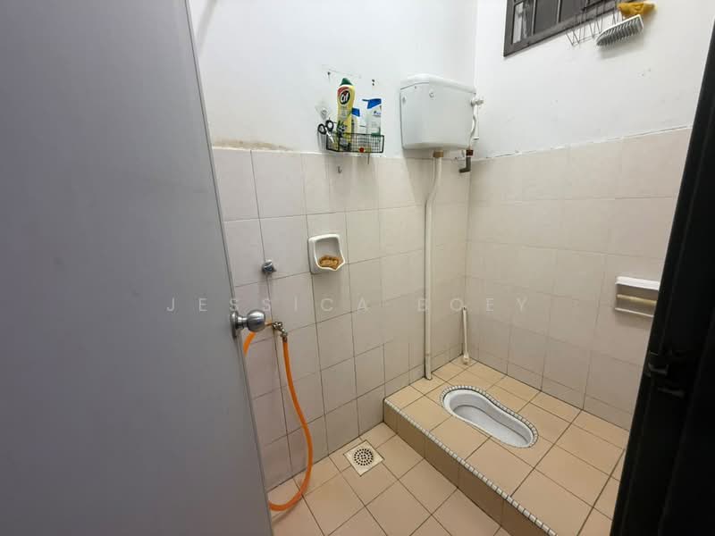 Rumah Teres 2-Tingkat untuk Dijual di Johor Bahru (Johor) - Jessica Boey - Bathroom - PropertyGuru.com.my