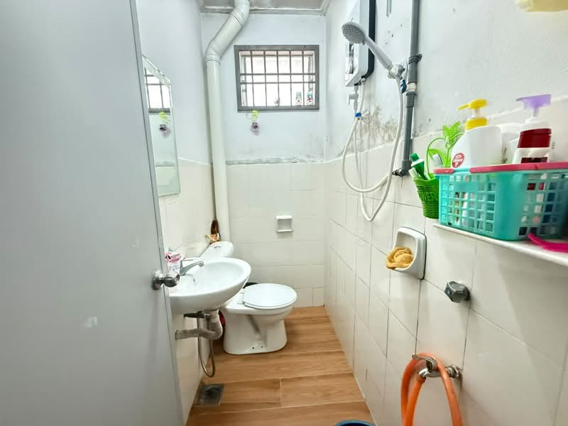 Rumah Teres 2-Tingkat untuk Dijual di Johor Bahru (Johor) - Jessica Boey - Bathroom - PropertyGuru.com.my