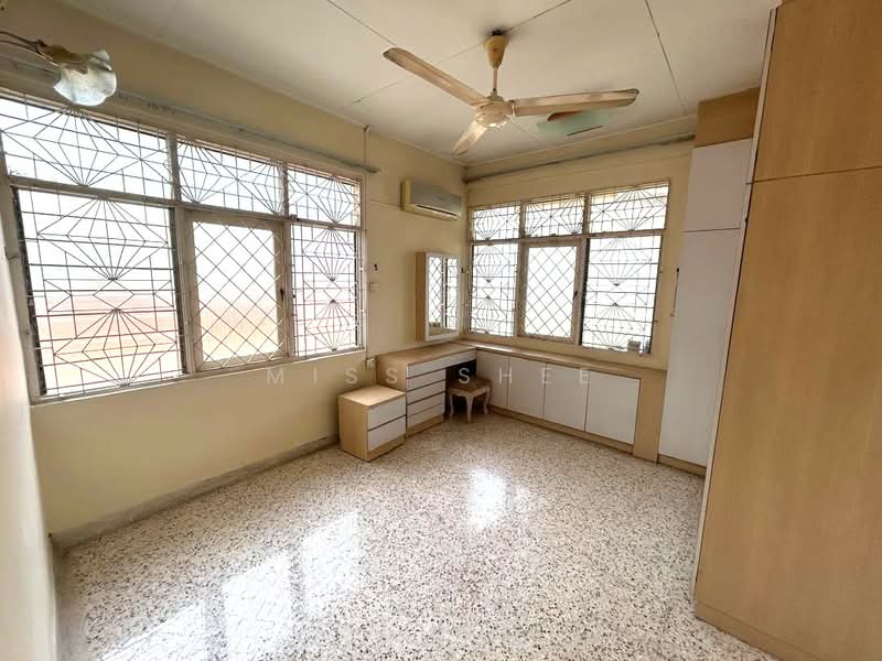 Rumah Berkembar untuk Disewa di Johor Bahru (Johor) - Miss Shee - Bedroom - PropertyGuru.com.my