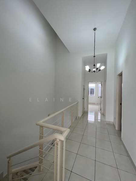2-storey Terraced House for Sale in Setia Indah 12 (Setia Alam) - Elaine Yap - Corridor - PropertyGuru.com.my