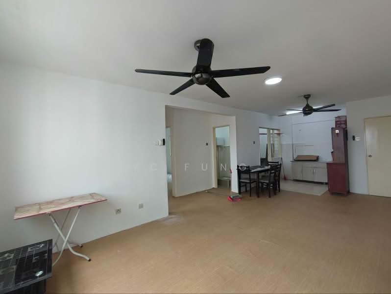 Pangsapuri untuk Disewa di Taman Desa Belantik - YC Fung - Living Room - PropertyGuru.com.my