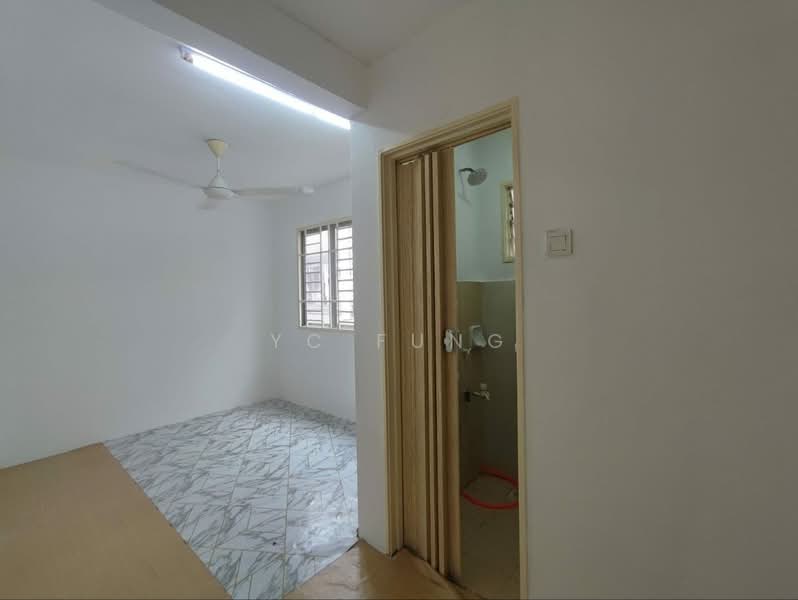 Pangsapuri untuk Disewa di Taman Desa Belantik - YC Fung - Interior - PropertyGuru.com.my
