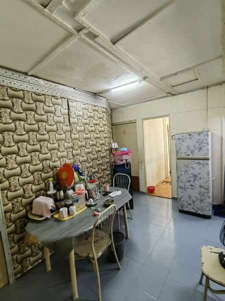 Flat for Sale at Stulang Darat - Ray Tung - Dining Room - PropertyGuru.com.my